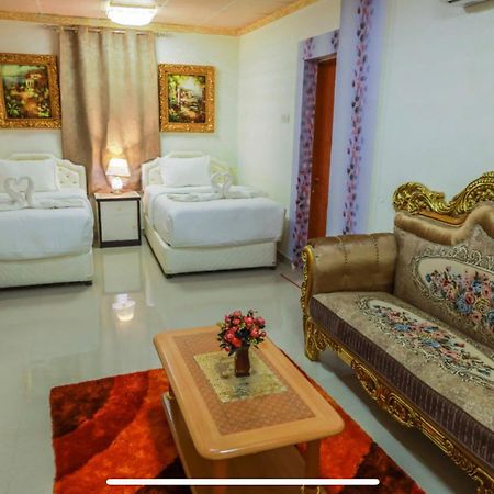 Capital O 141 Golden Rays Hotel Ibrā 외부 사진